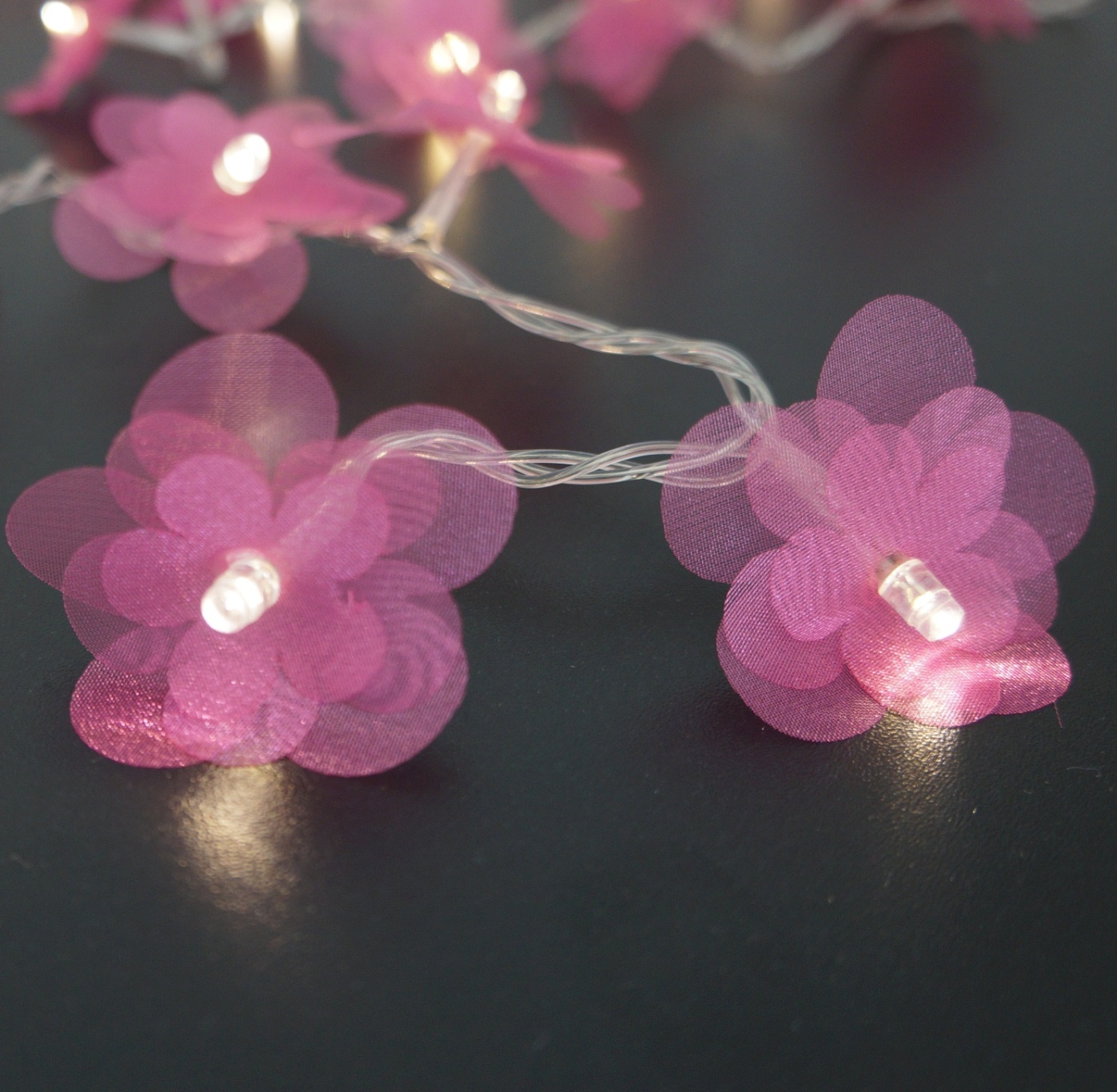 Cordão de Luz - Luz de Fada Florzinha Organza Pink à Pilha 20 Leds