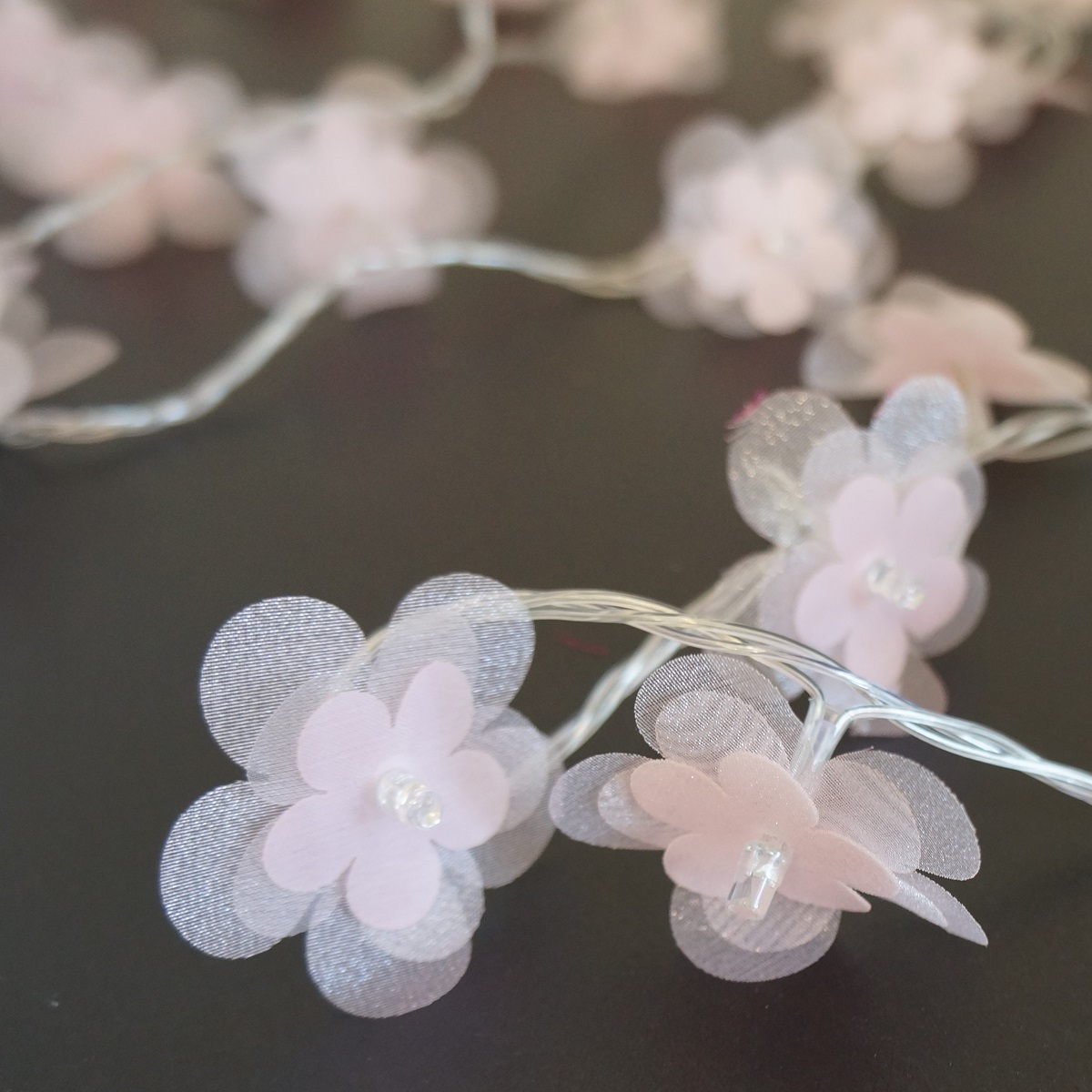 Cordão de Luz - Luz de Fada Florzinha Organza Rosa Bebê Bivolt