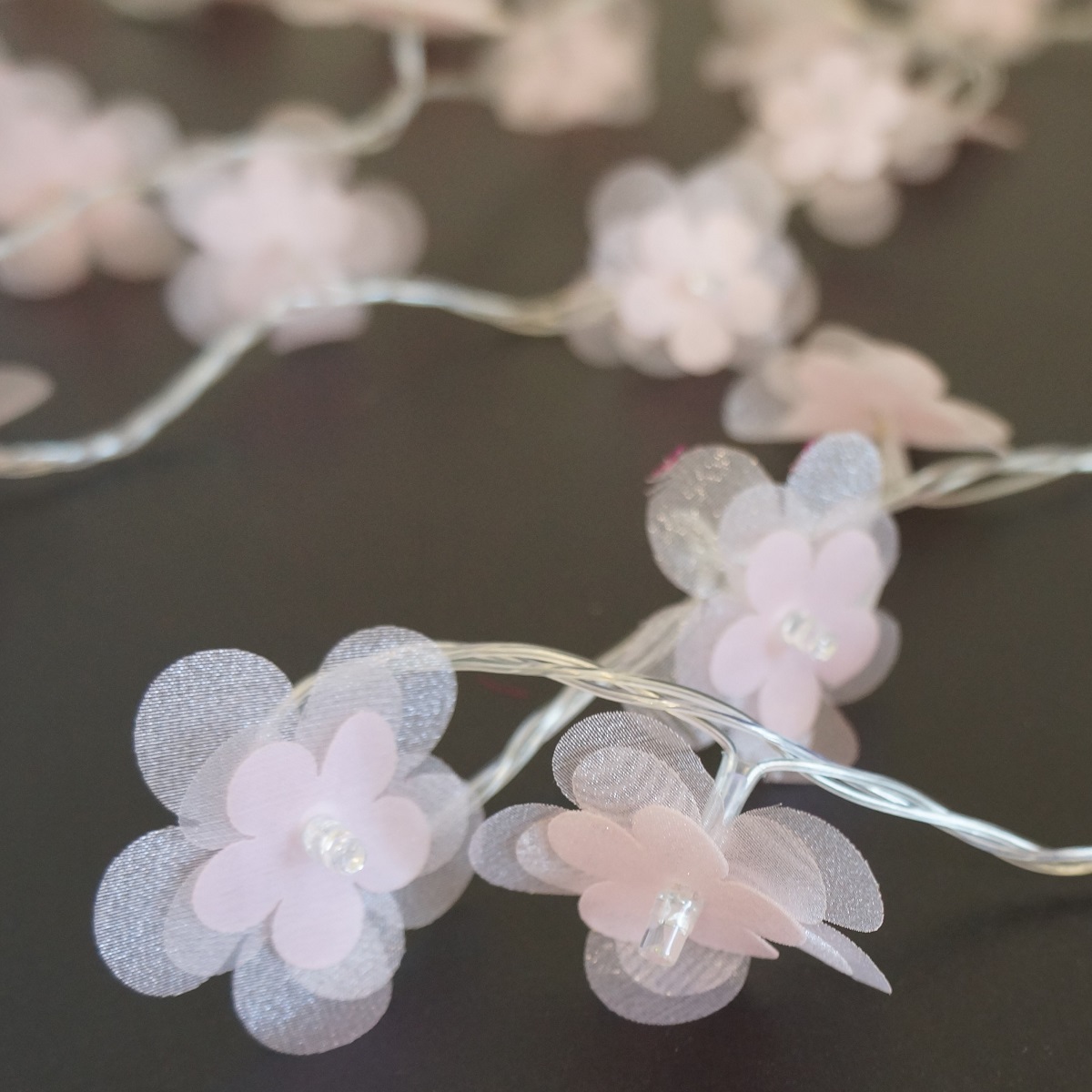 Cordão de Luz - Luz de Fada Florzinha Organza Rosa Bebê Bivolt