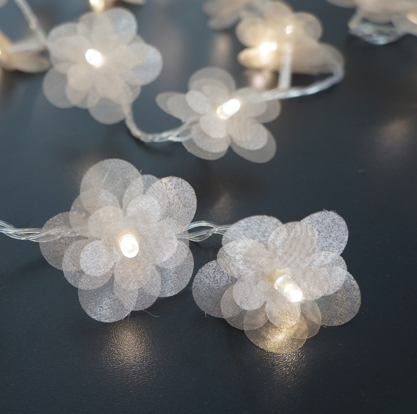 Cordão de Luz LED - Luz de Fada Florzinha Nude Bivolt