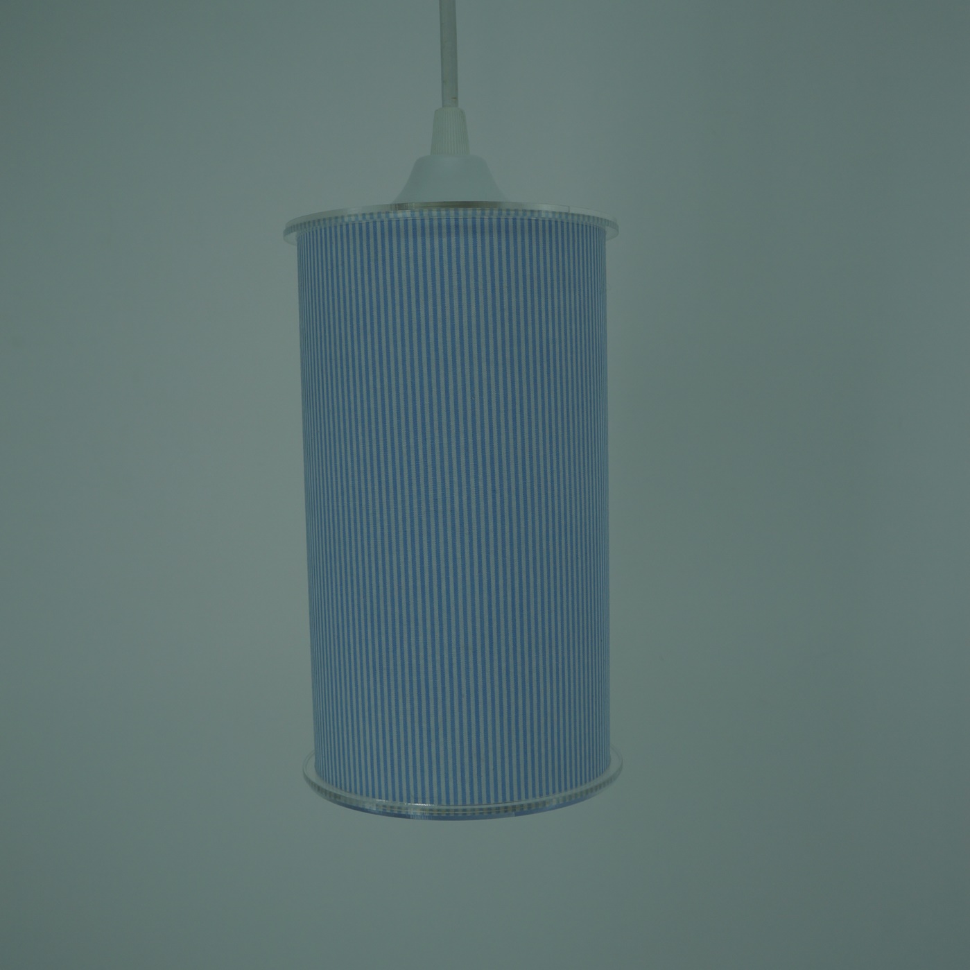Luminária Pendente Cilíndrica Tecido Listrado Azul e Branco