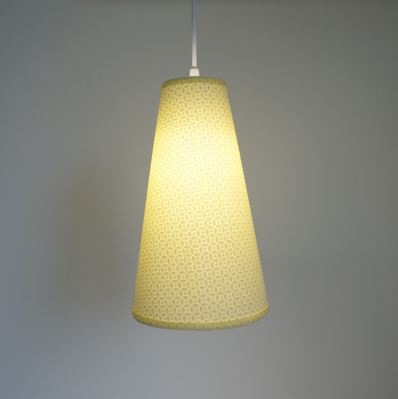 Luminária Pendente Tecido Arabesco Amarelo