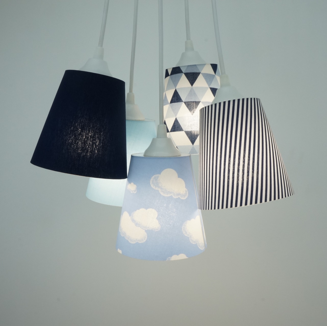 Lustre Pendente Bebê Cacho Nuvens Azul E Branco