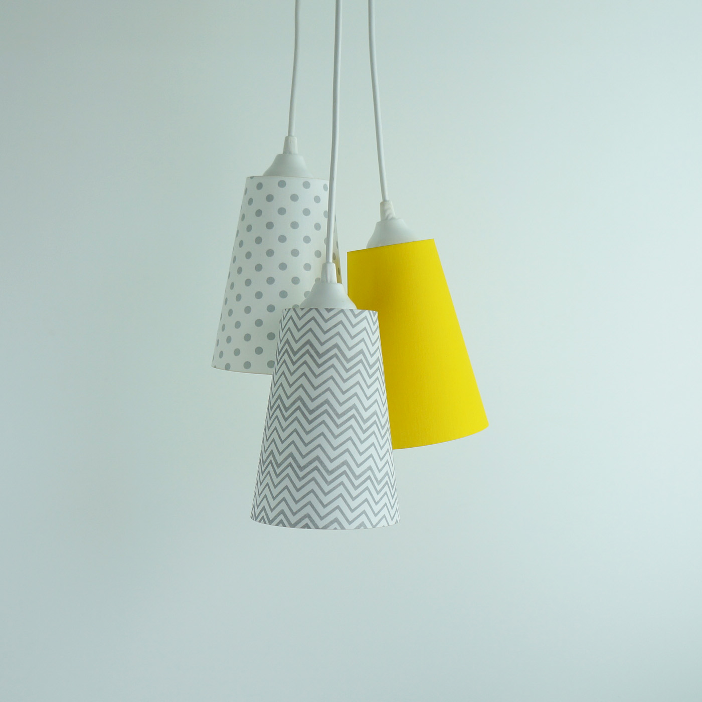 Lustre Pendente Bebê Chevron Cinza, Branco E Amarelo