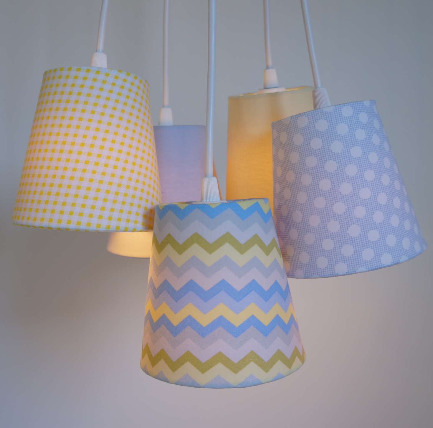 Lustre Pendente Bebê Chevron Soft