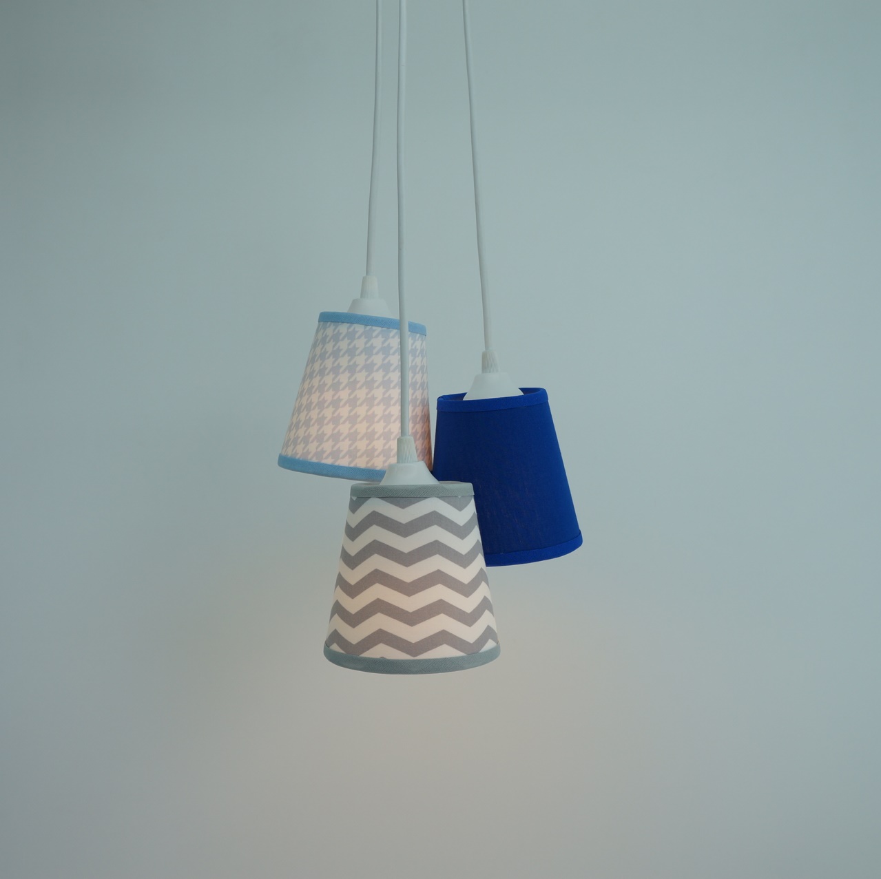 Lustre Pendente Bebê Chevron, Pied Poule e Azul Royal