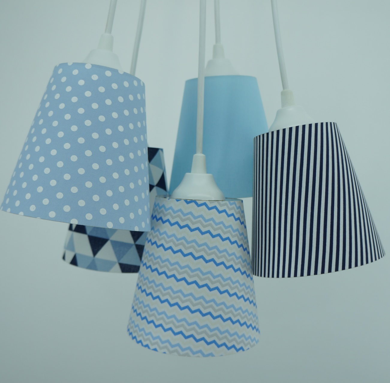 Lustre Pendente Bebê Tons de Azul