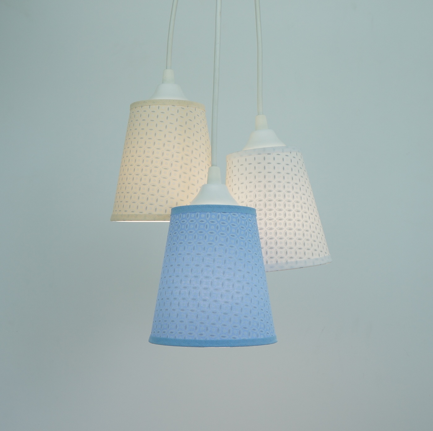 Lustre Pendente Cacho Candy Bege, Branco e Azul Arabescos