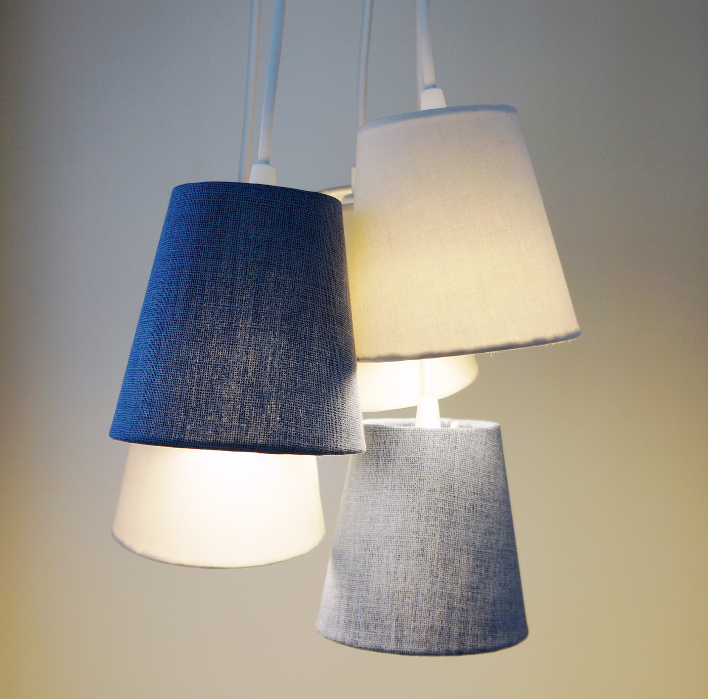 Lustre Pendente Cacho Jeans Azul e Bege