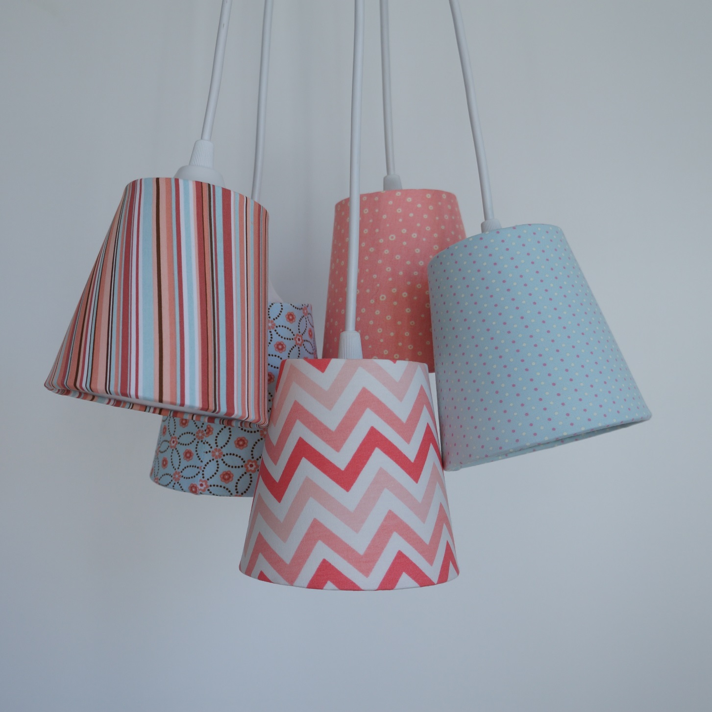 Lustre Pendente Cacho Menina Tecido Estampado Chevron