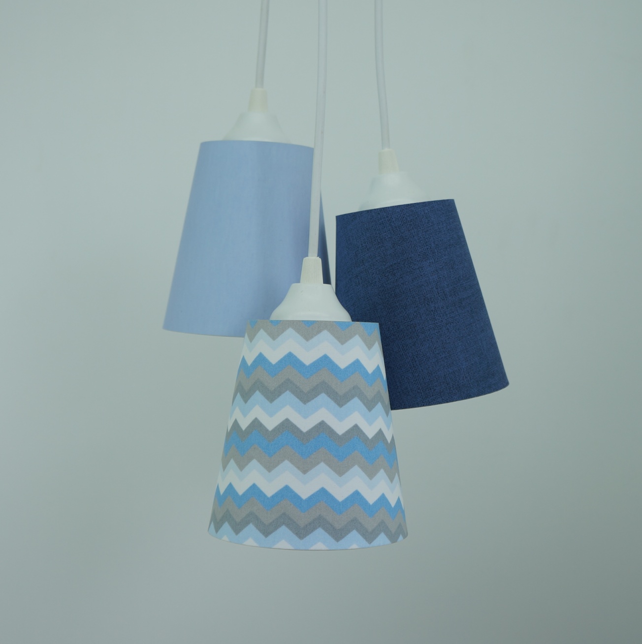Lustre Pendente Cacho Menino Azul Chevron e Jeans