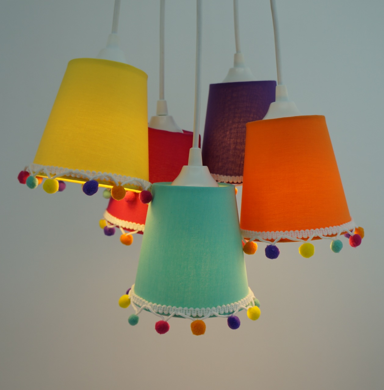 Lustre Pendente Cacho PomPom Colors