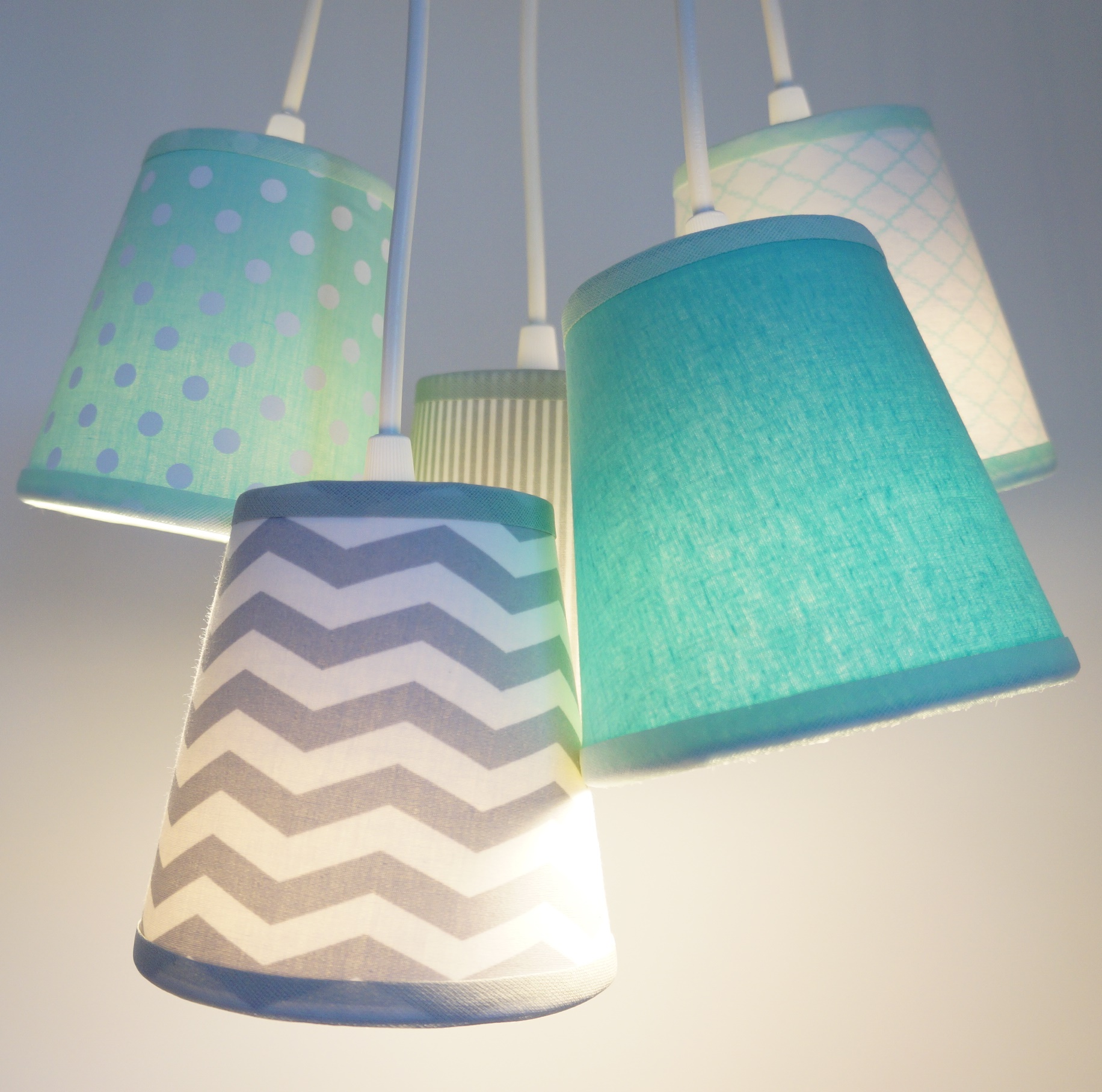 Lustre Pendente Chevron Cinza e Verde Água