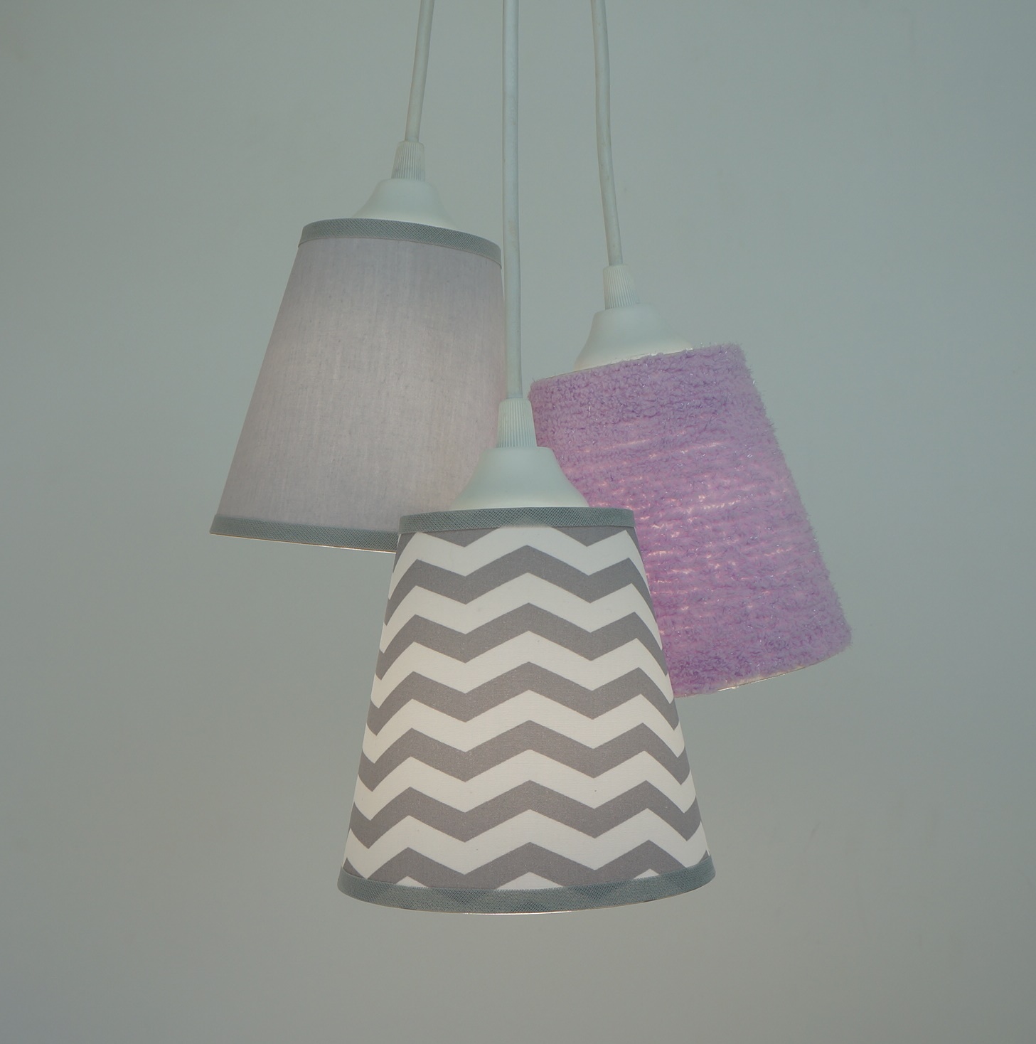 Lustre Pendente Infantil Frufru Lilás e Chevron Cinza