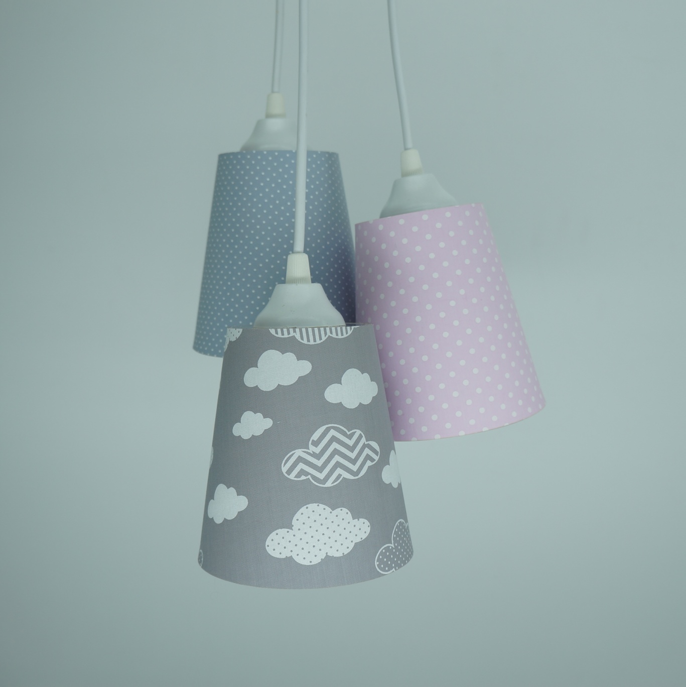 Lustre Pendente Infantil Nuvens Cinza e Rosa