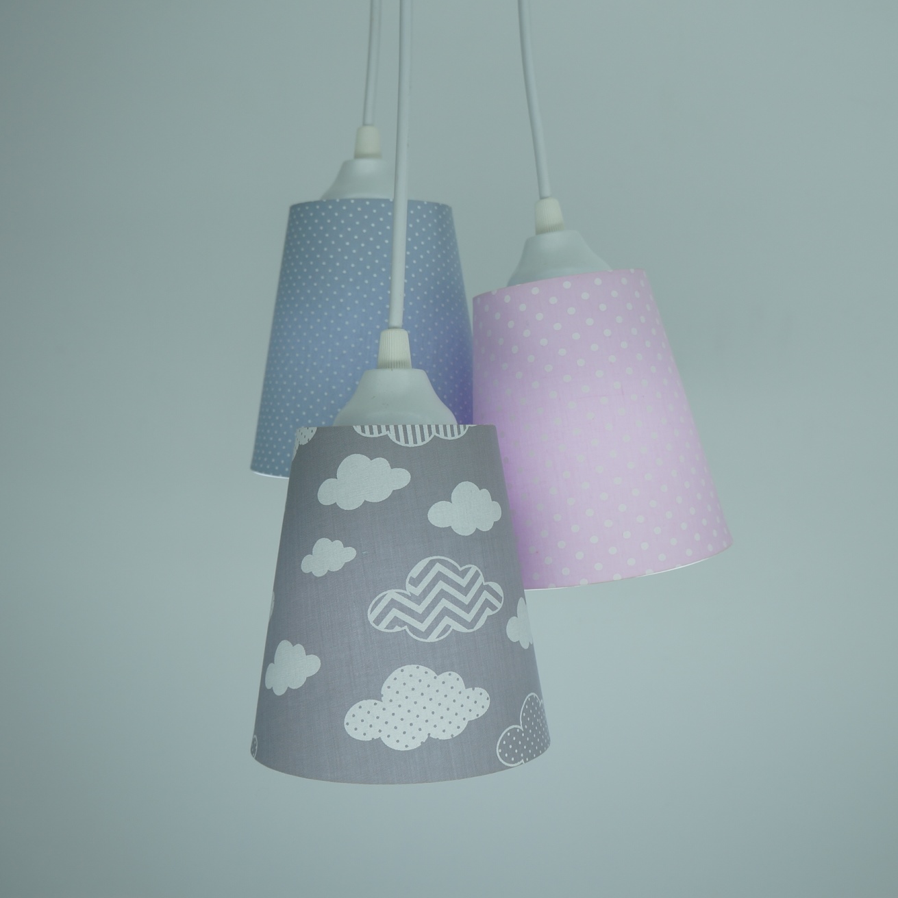 Lustre Pendente Infantil Nuvens Cinza e Rosa