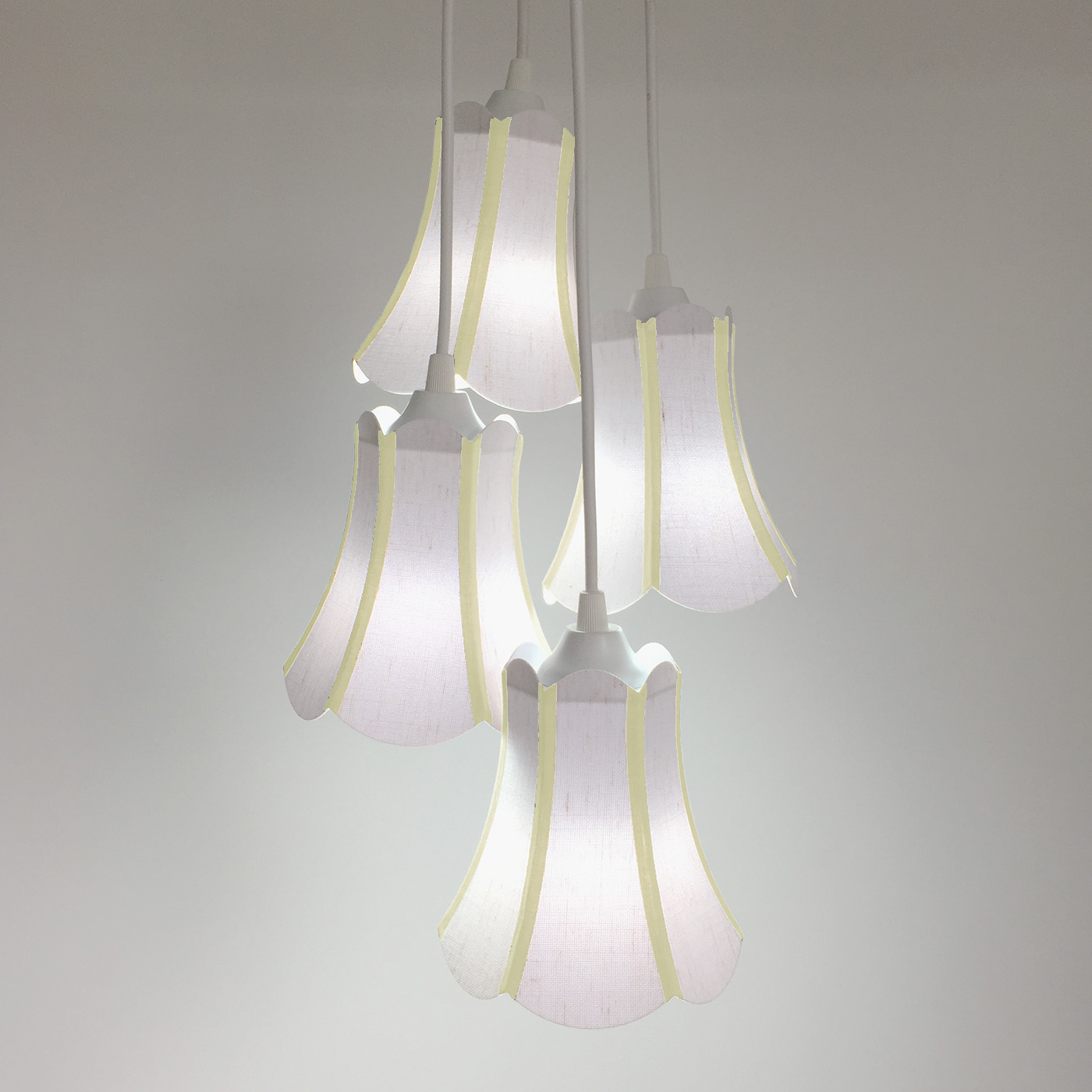 Lustre Pendente Luminária Cacho 4 Cúpulas Paris Linho com Detalhes em Amarelo