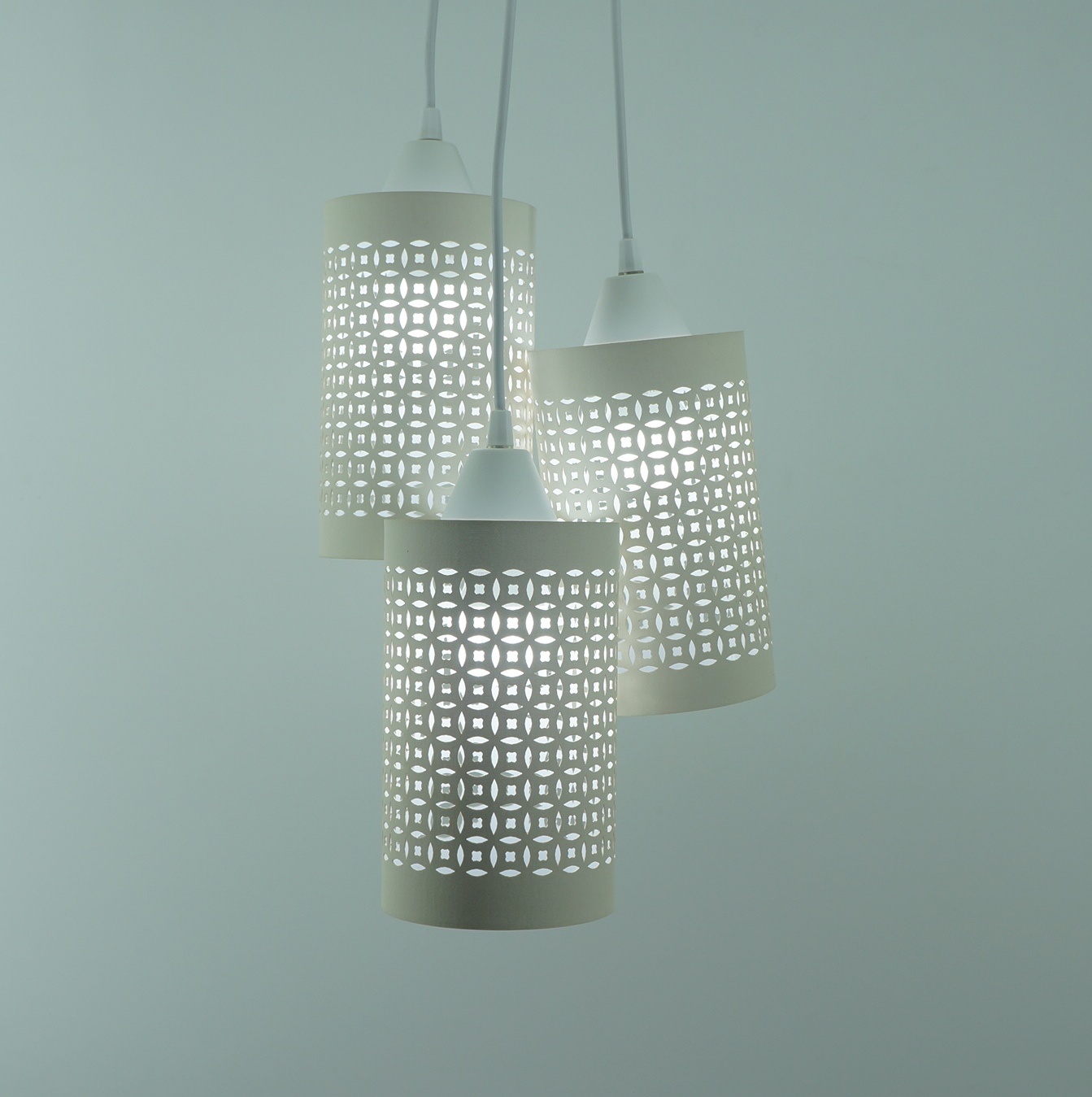 Lustre Pendente Luminária Cacho Rendado Bege