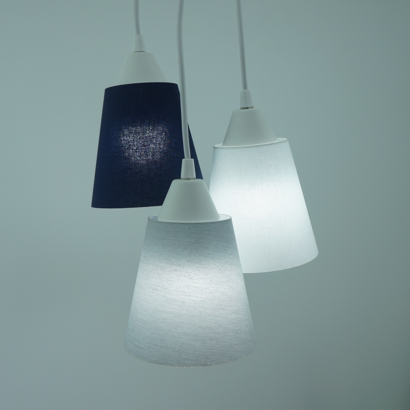 Lustre Pendente Luminária Cacho Tecidos Cinza, Azul Marinho e Branco