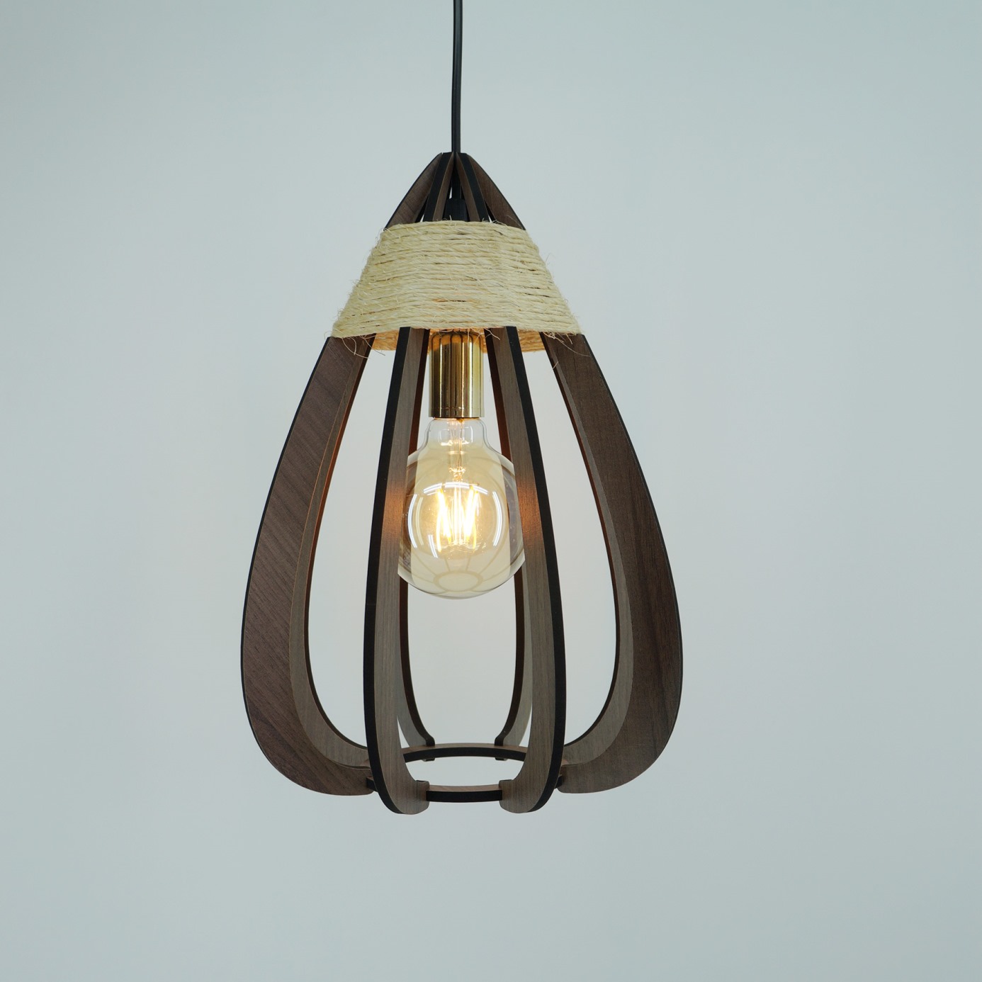 Lustre Pendente Luminária Sisal e Madeira Gota Marrom