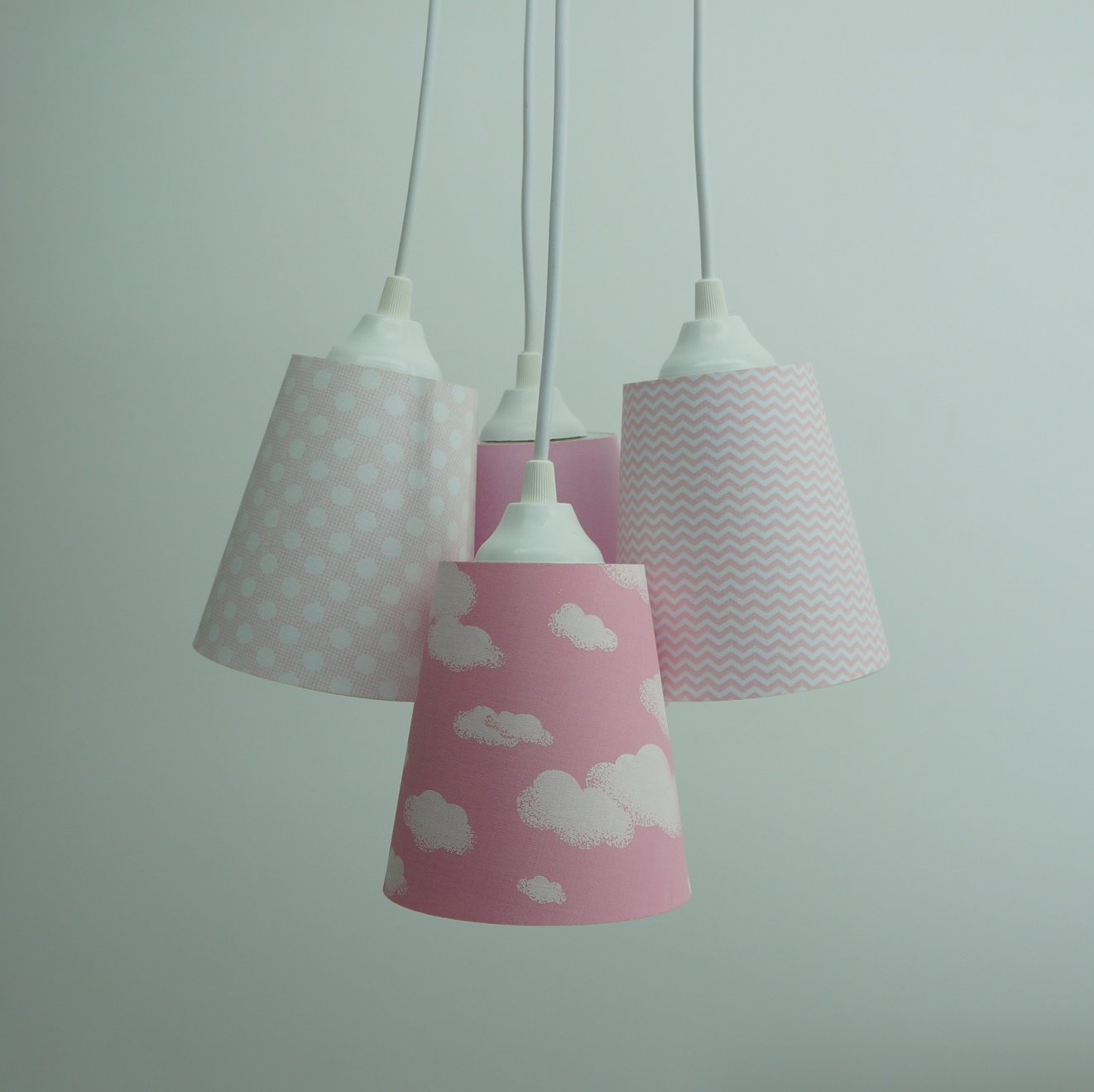Lustre Pendente Luminária Tecido Nuvens Tons De Rosa E Branco