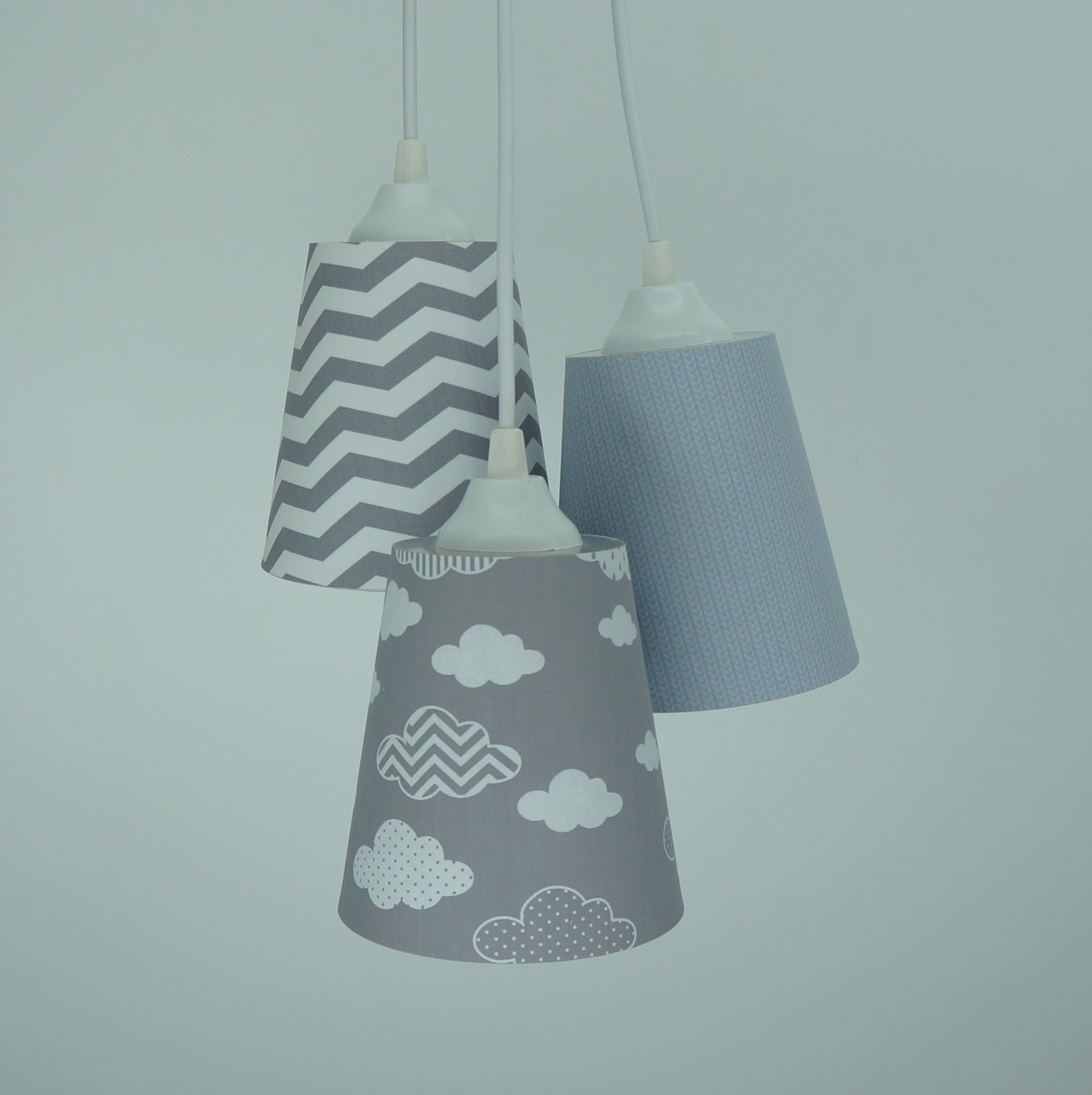 Lustre Pendente Quarto Infantil Nuvens Tons de Cinza