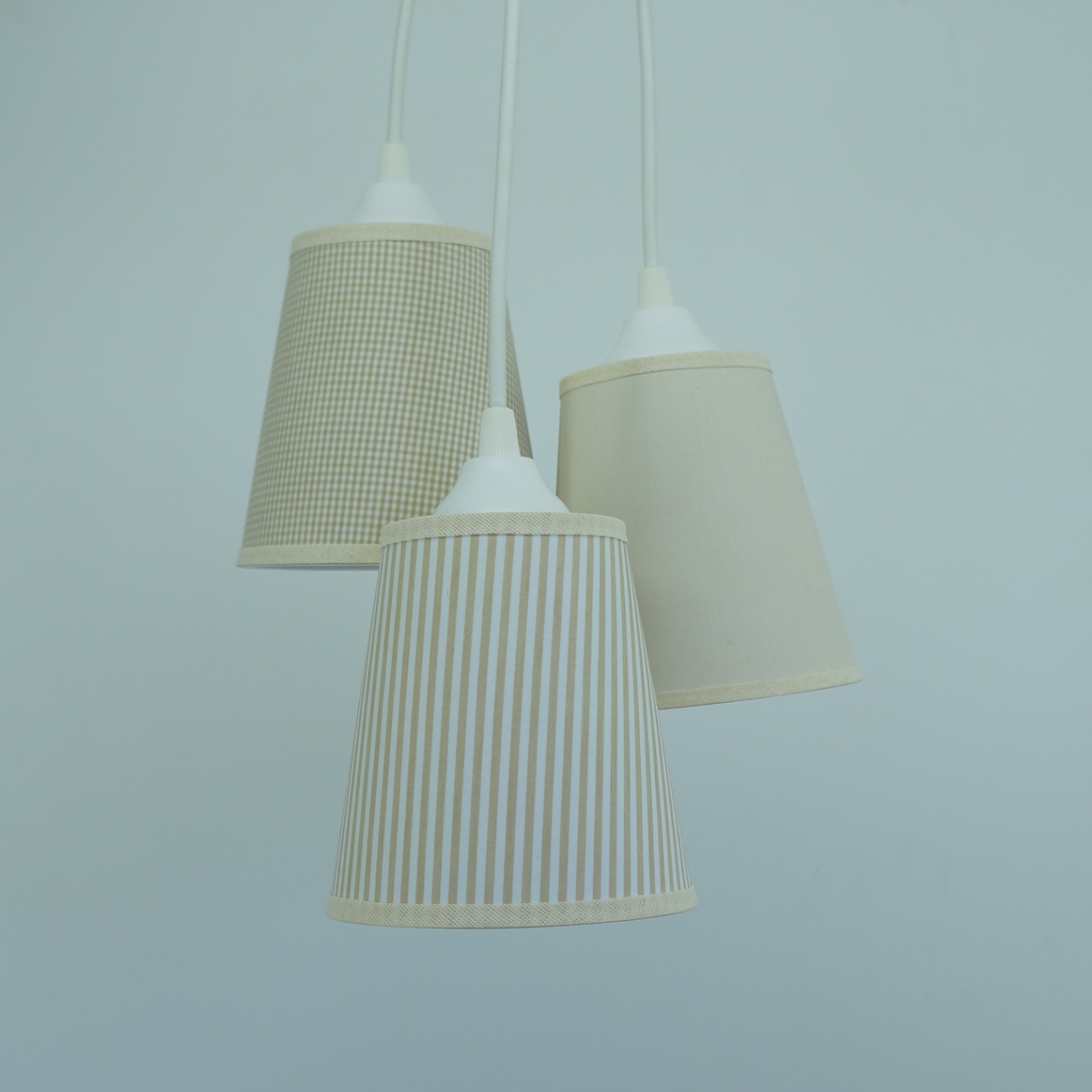 Lustre Pendente Quarto de Bebê Bege