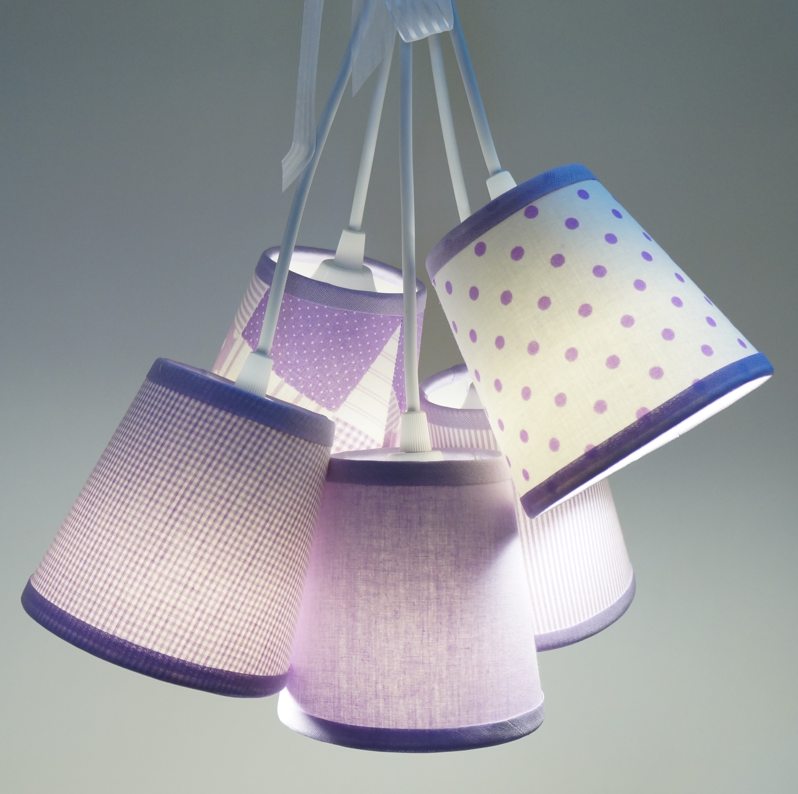 Lustre Pendente Quarto de Menina Lilás e Branco