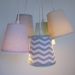 Lustre Pendente Soft Chevron Cinza, Amarelo e Rosa