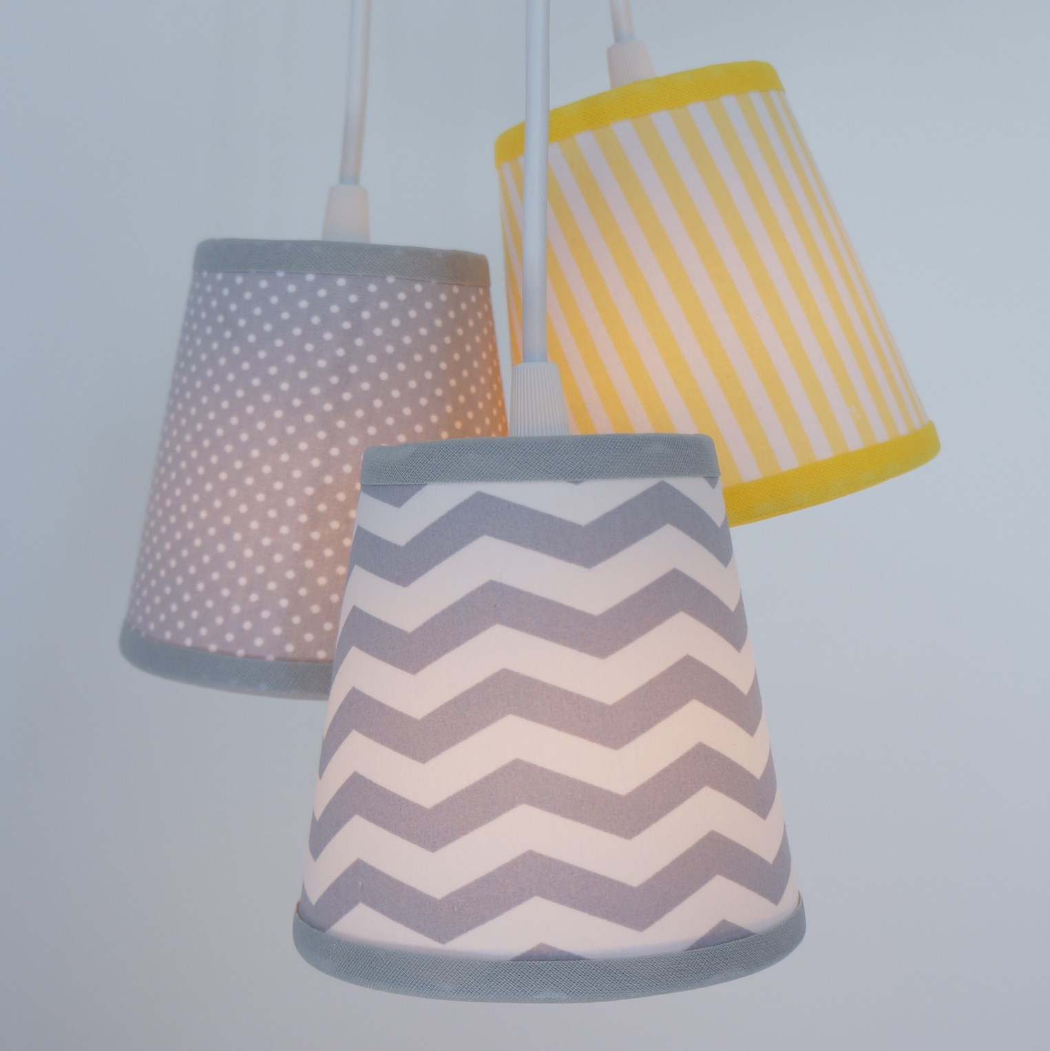 Lustre Pendente Triplo Quarto Bebê Chevron Cinza E Amarelo