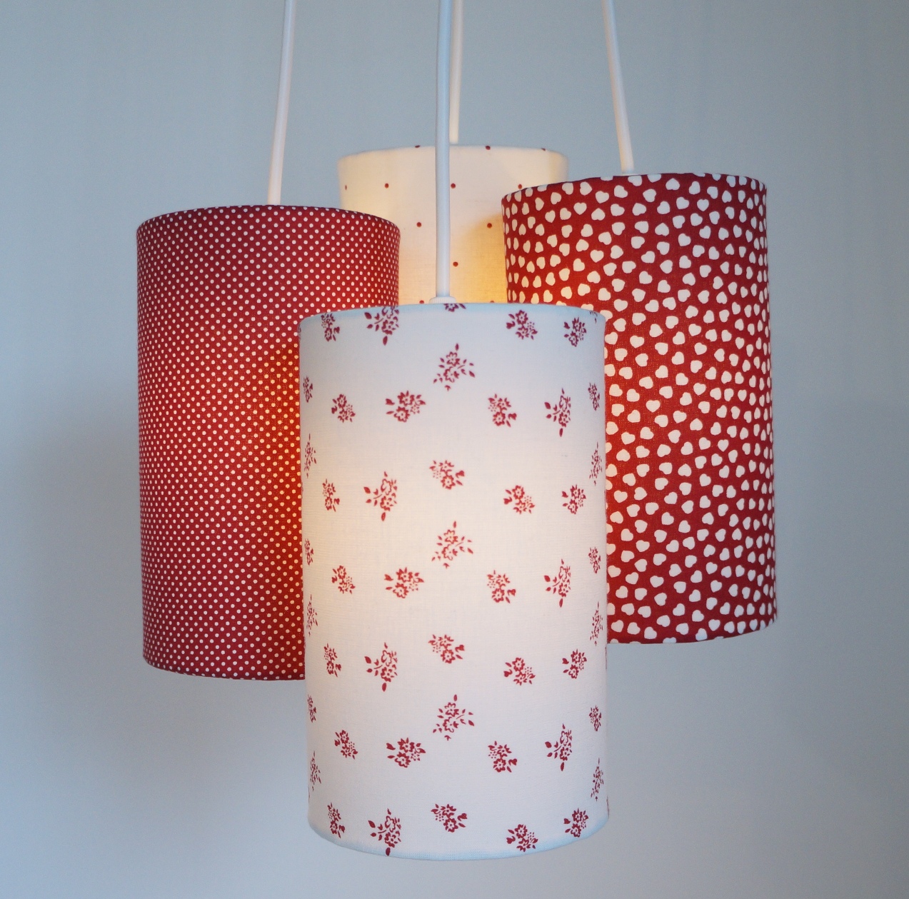 Lustre Quarto Criança Vermelho e Branco