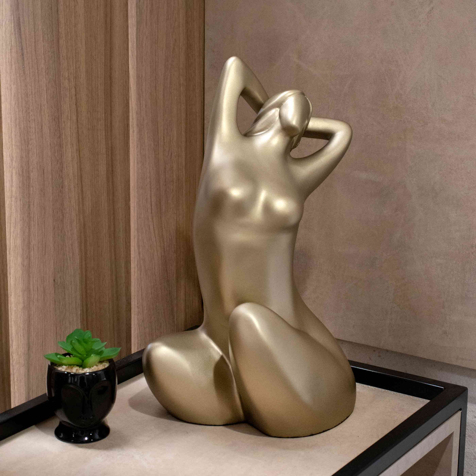 Escultura Decorativa Eva em Cerâmica Ouro Velho 39x21x25 cm - D'Rossi