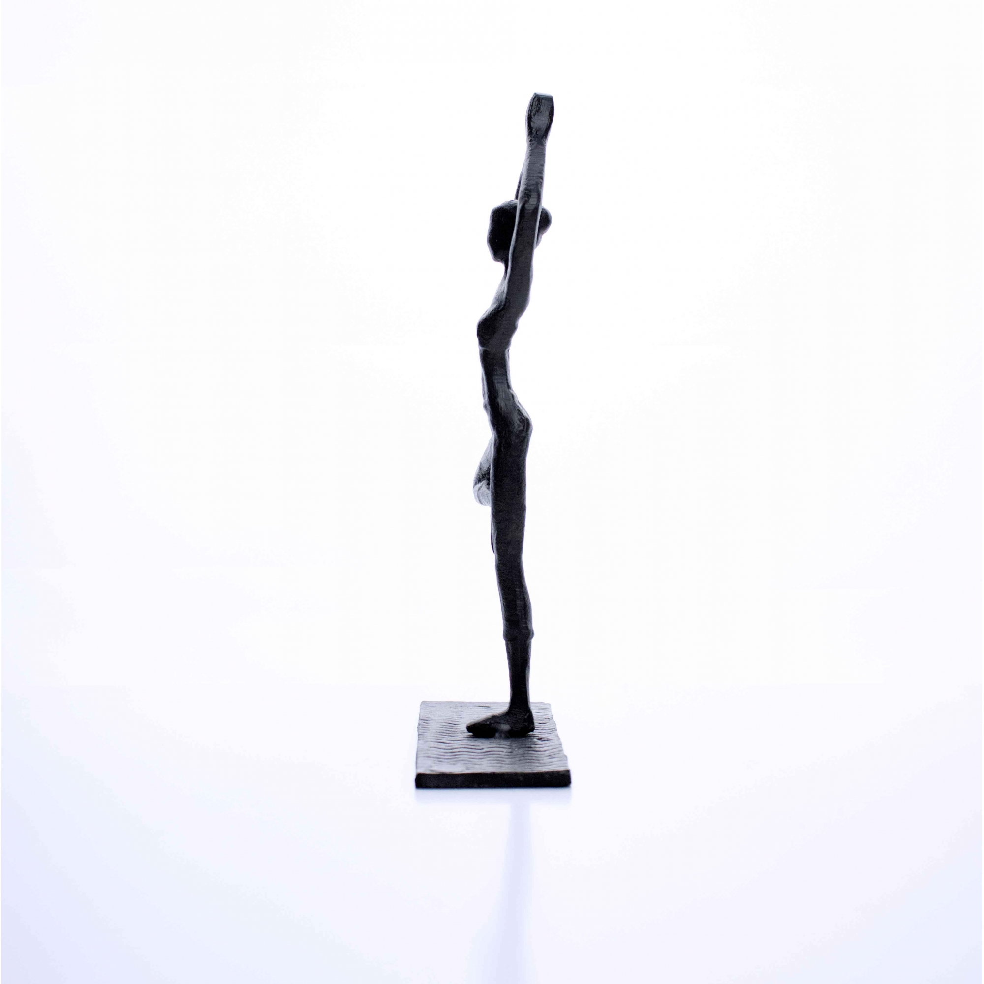 Escultura Decorativa em Metal Preto Yoga 20x12 cm - D'Rossi