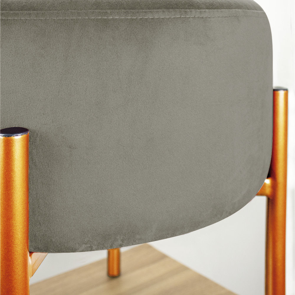 Kit 02 Puffs Iron Suede Marrom Rato Base Metálica Cobre - D'Rossi