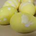 Kit 06 Enfeites Ovo Decorativo PLT Amarelo e Branco - D'Rossi