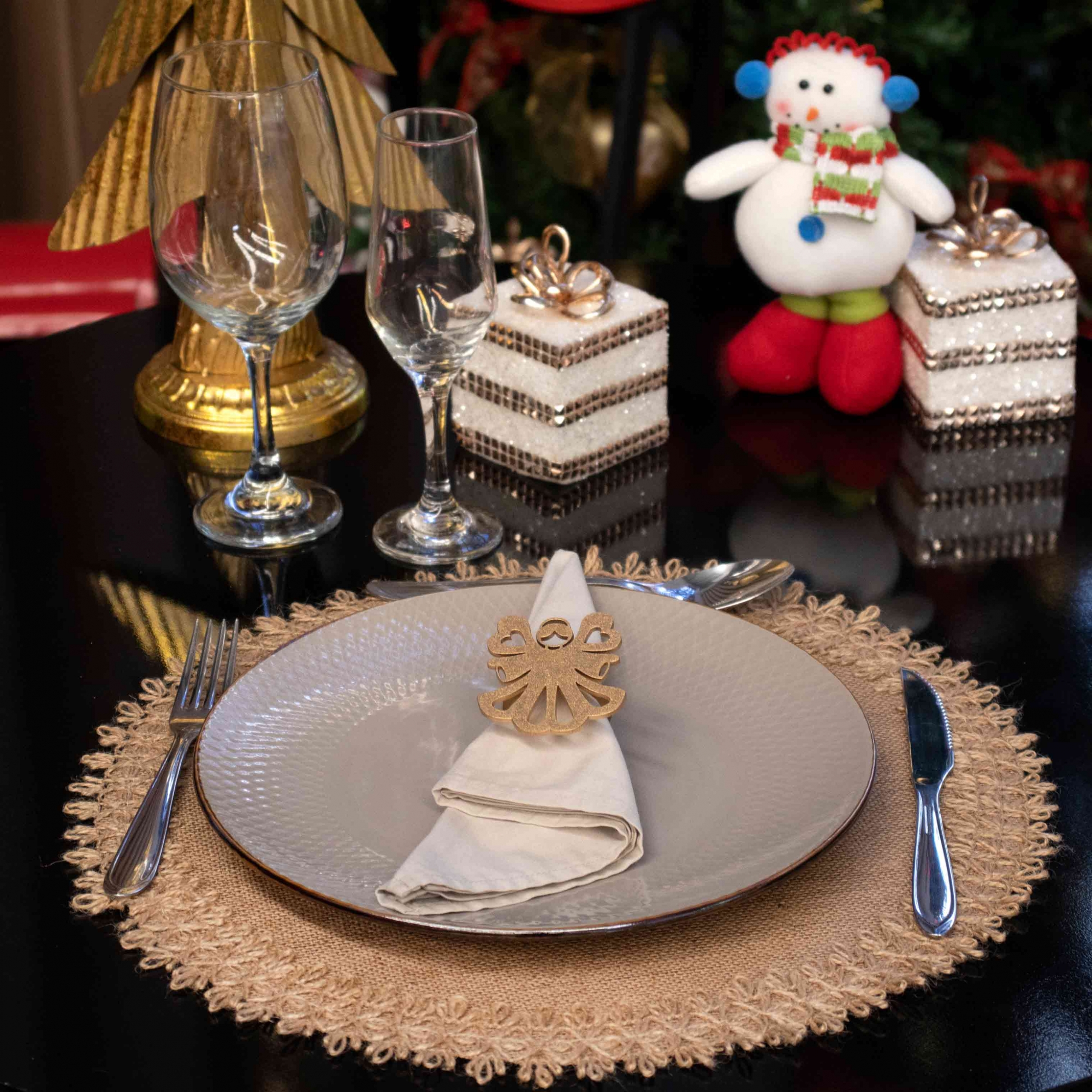 Lugar Americano Redondo de Natal com Tecido Juta Bege 39 cm - D'Rossi