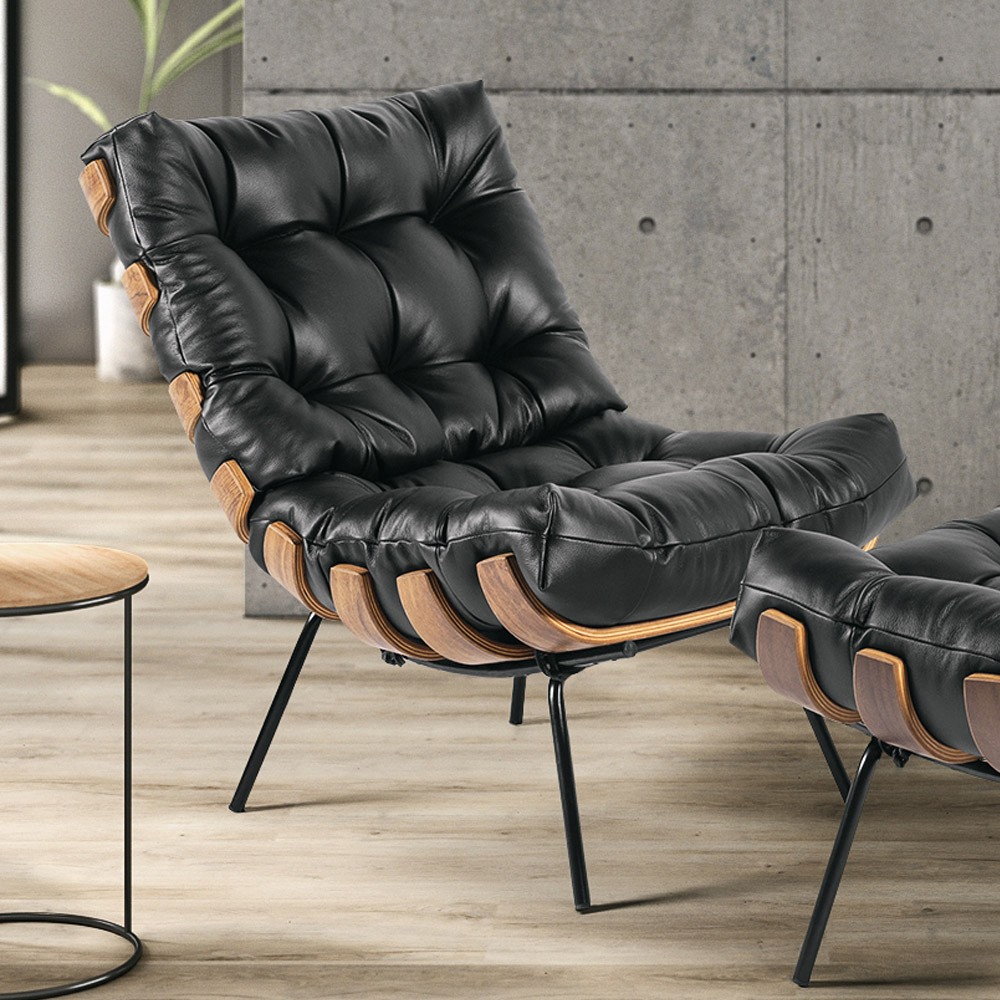Poltrona Costela Couro Preto Base de Metal - D'Rossi
