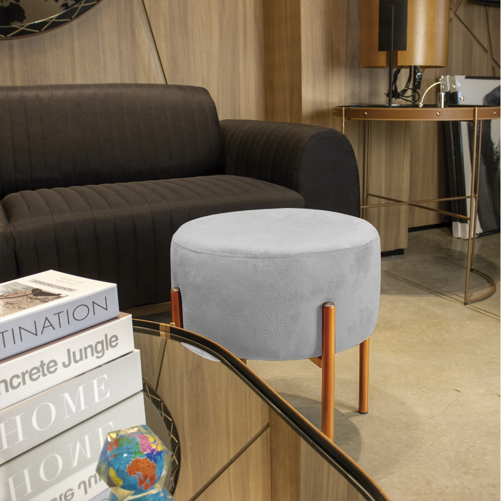Puff Iron Suede Cinza Base Metálica Cobre - D'Rossi