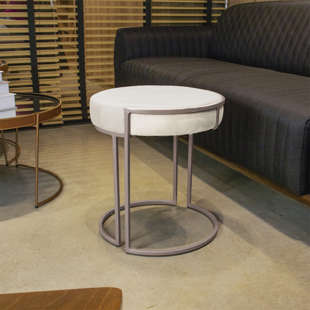 Puff Love Suede Bege Base Industrial Cobre - D'Rossi