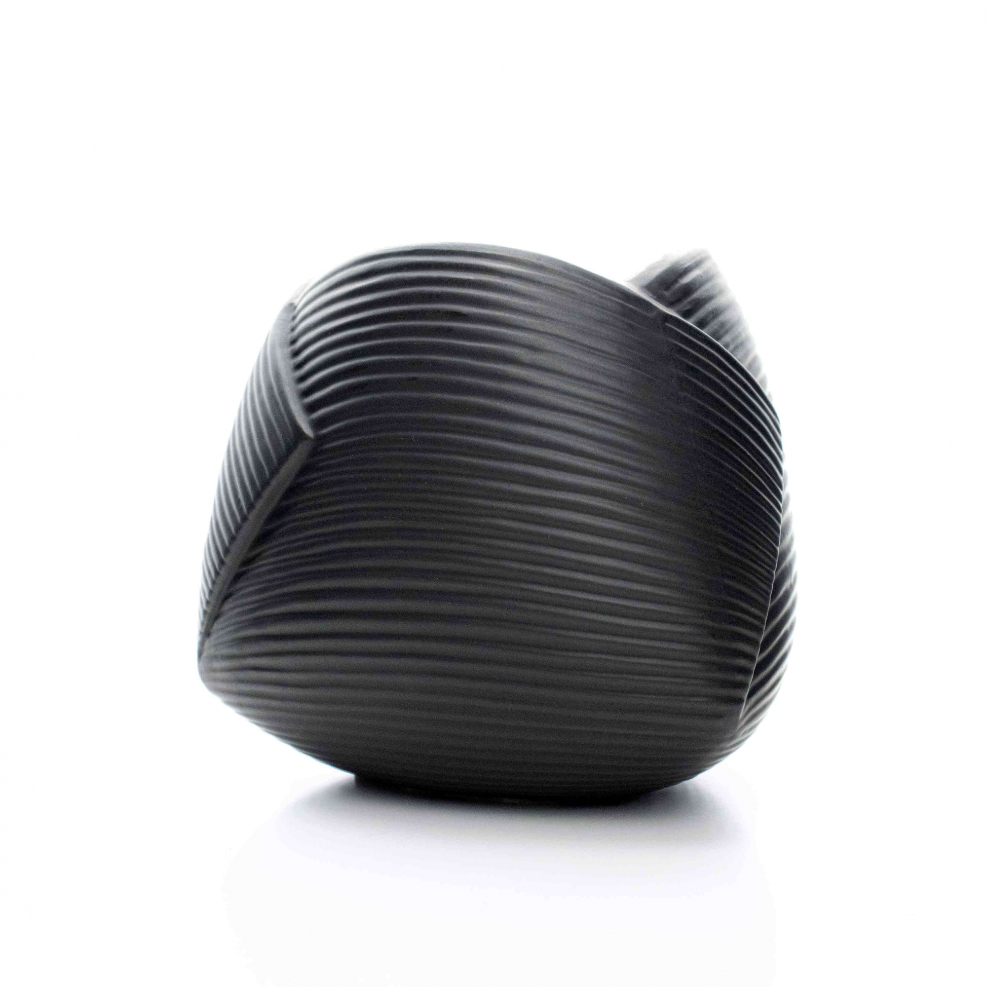 Vaso Decorativo Dobradura Preto em Cerâmica 16,5x17,5 cm - D'Rossi