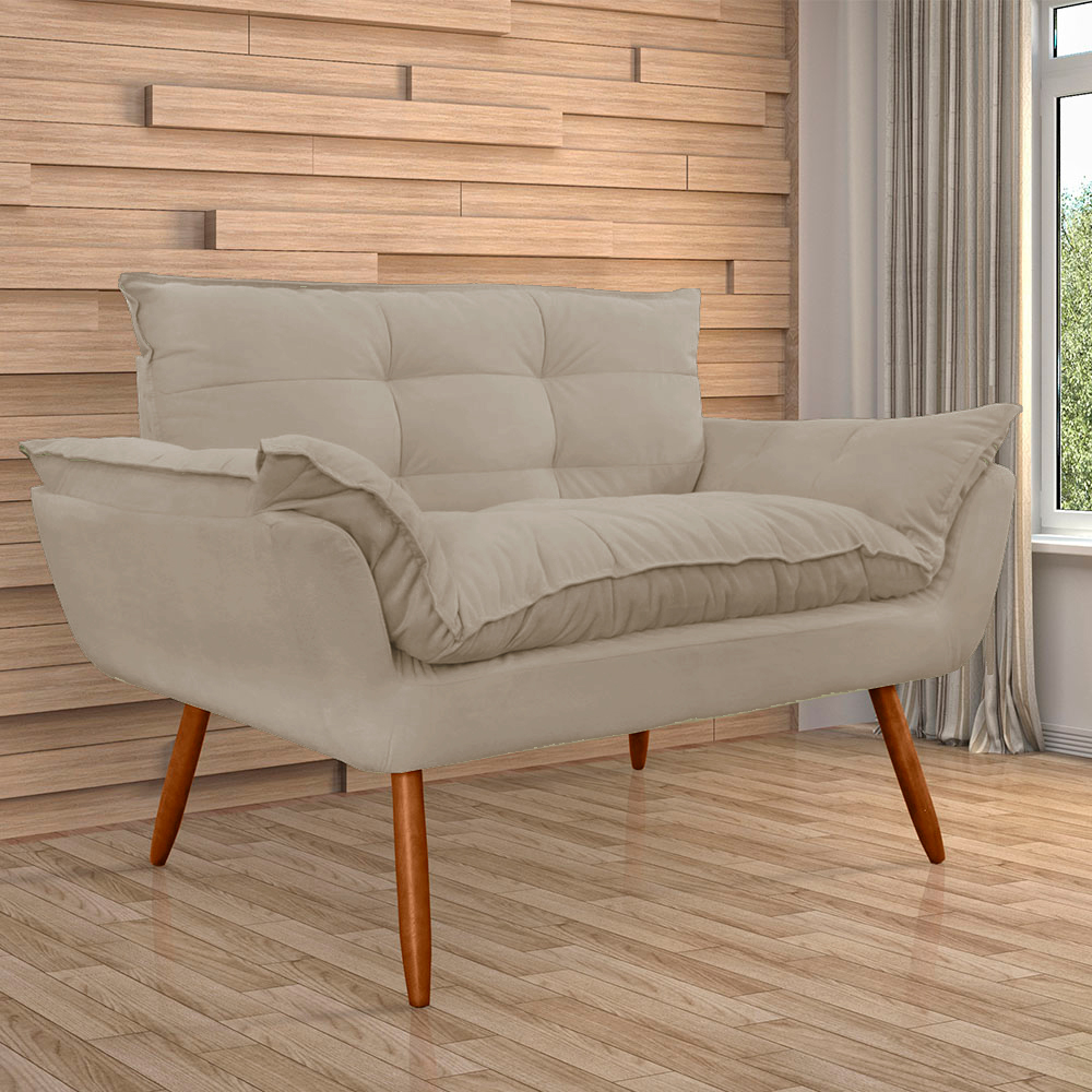 Namoradeira Poltrona Sofá decorativa 02 Lugares Opalla Pés Palito Capuccino
