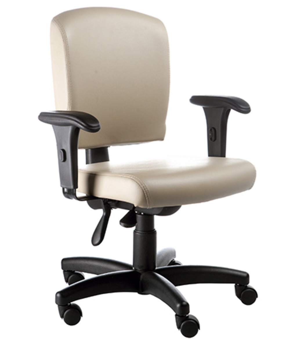 Poltrona Executiva Luxuosa com BraÃ§os Fixos Linha Alpha