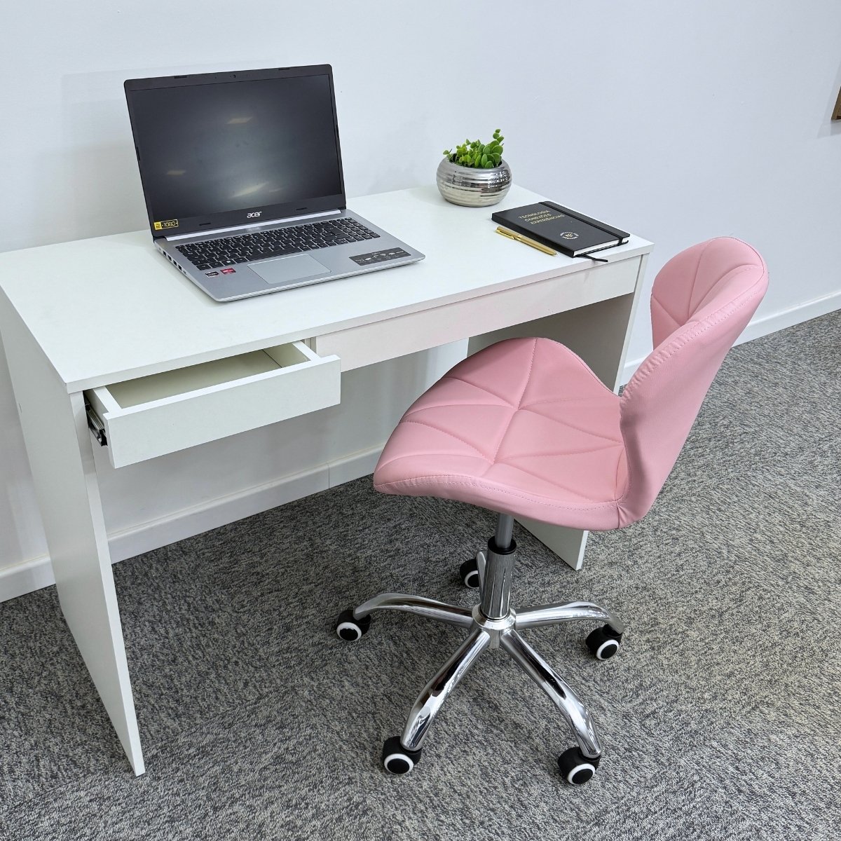 Cadeira Escritório Slim Vegas Base Giratória Estofada Rosa Quartzo