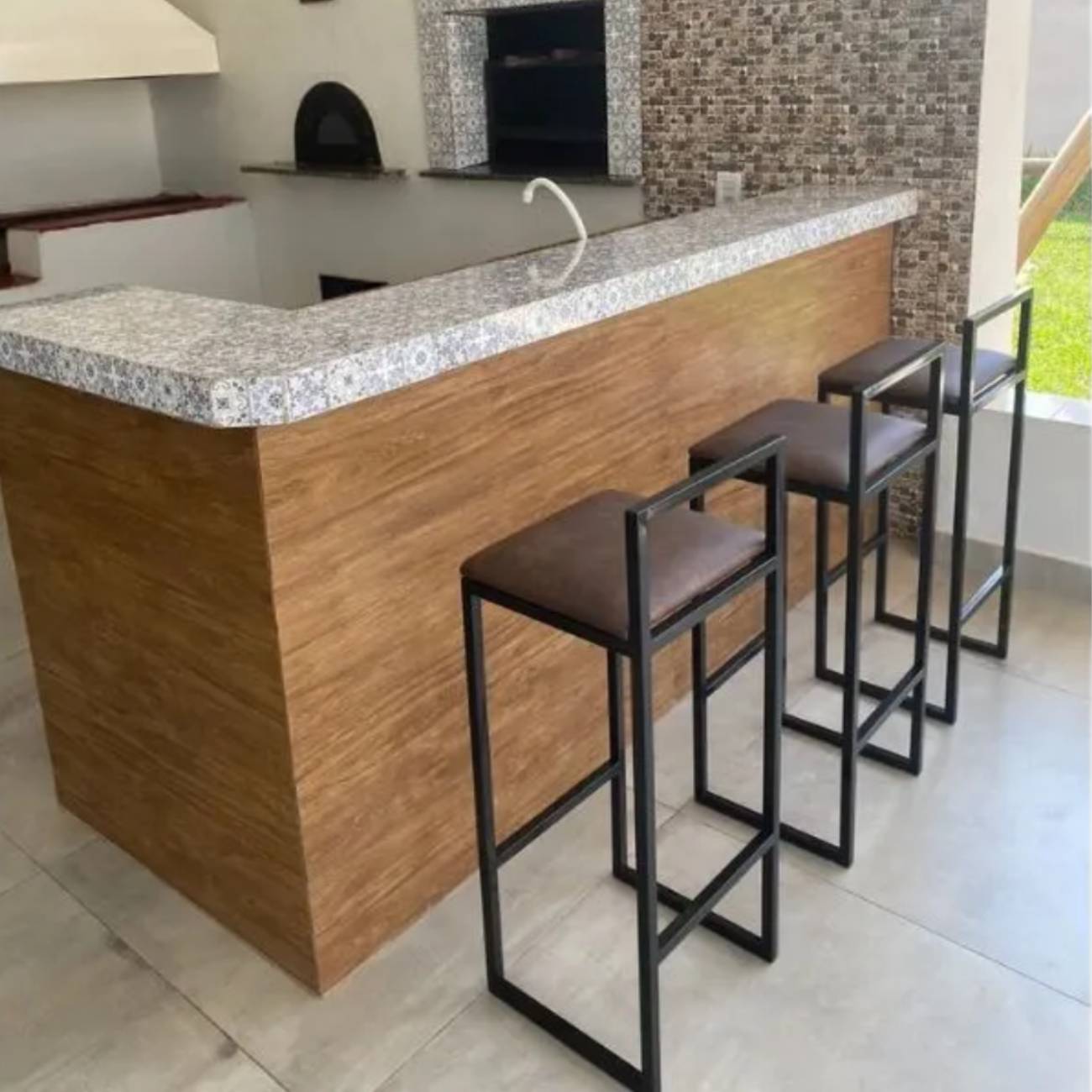 Kit 2 Banqueta Alta Cozinha Bar Balcão Bistrô Industrial Preta Assento Estofado Marrom