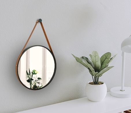 Espelho Decorativo Adnet Preto Alça Corino Caramelo 50 cm Redondo Preto/Caramelo, 50 cm