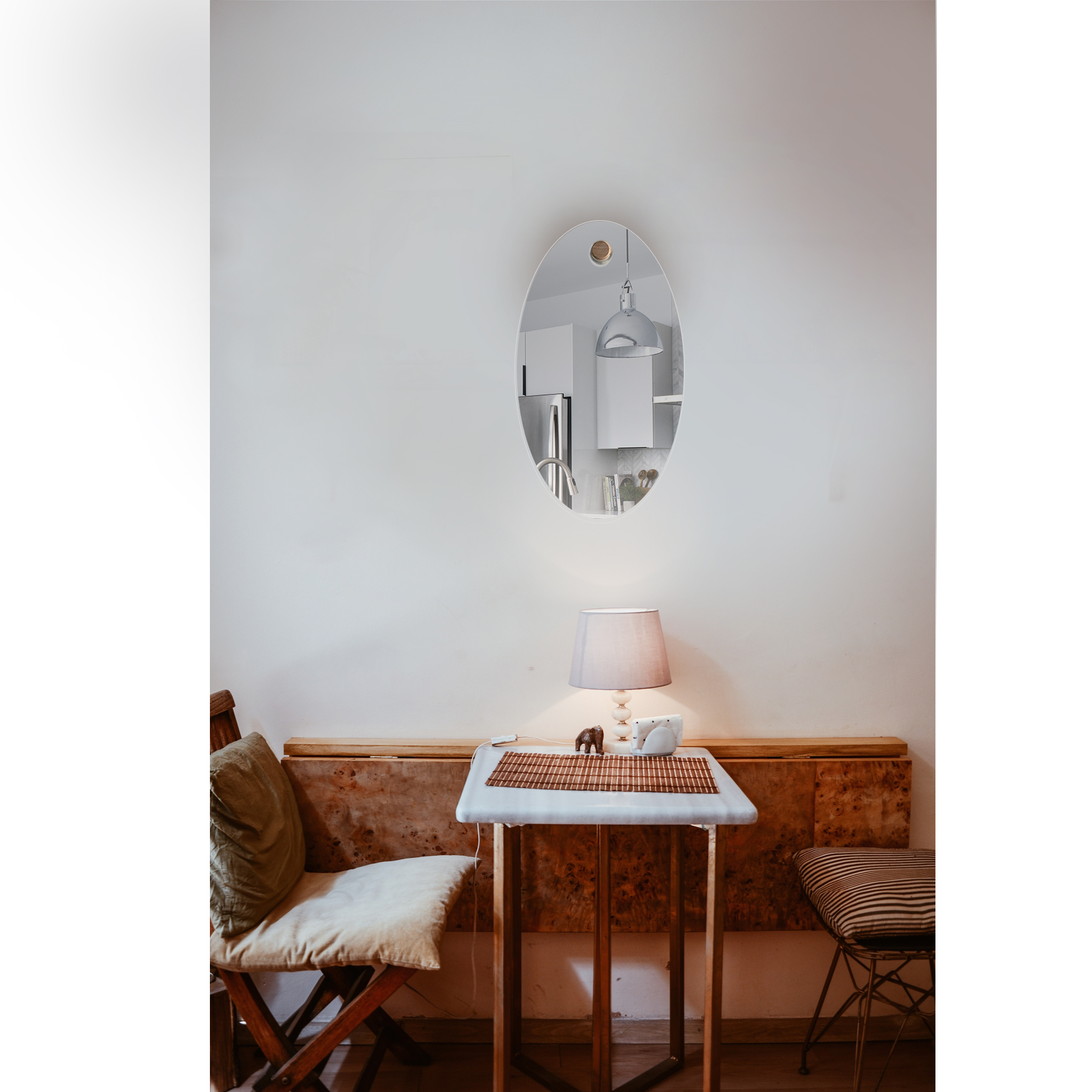 Espelho Decorativo Pen Oval Pendurador Marrom 60x40 cm  