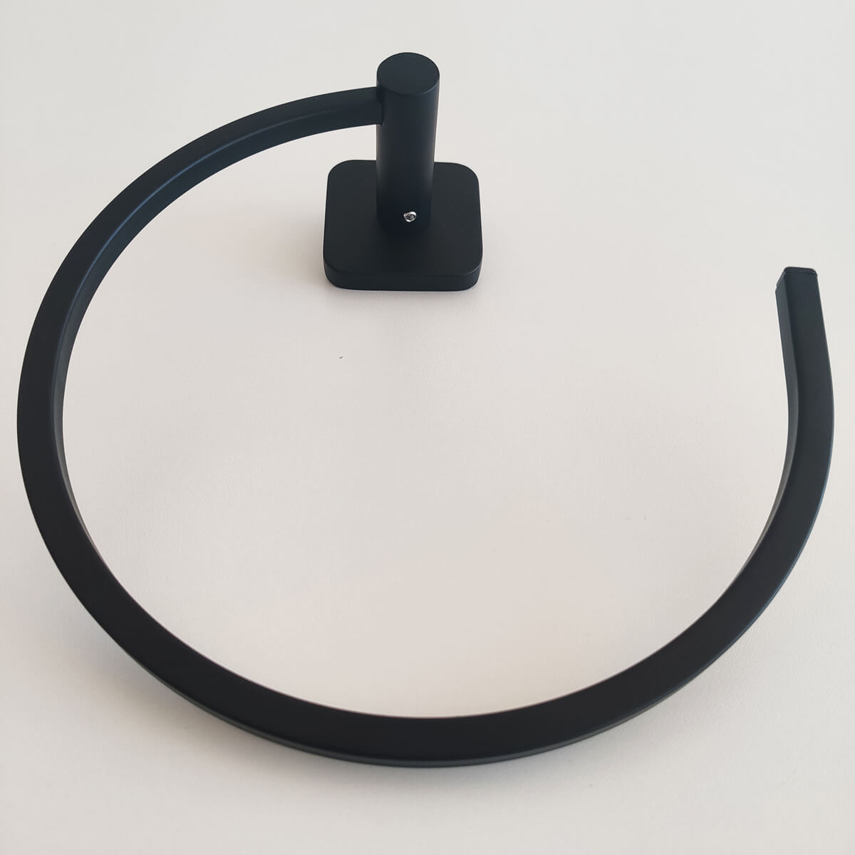 Suporte Para Toalha de Rosto Porta Toalheiro De Argola Quadrada Preto