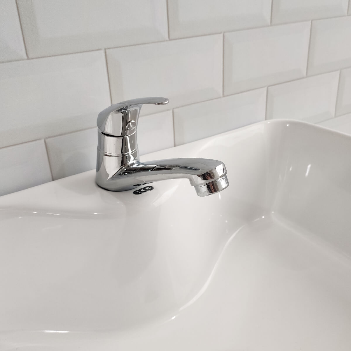 Torneira de Mesa para Banheiro Água Fria com Alavanca Cromado Eco