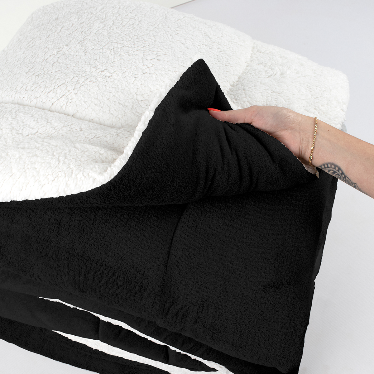 Coberdom Queen Preto Dupla Face + Jogo de Cama 400 Fios Queen Size - 5 Peças