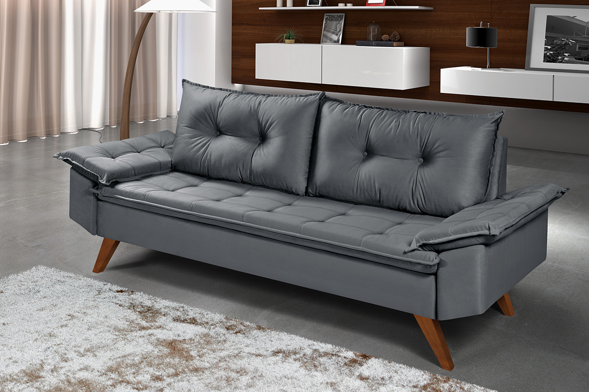 Sofa Retro Bariloche 3 Lugares Tecido Suede Com Duas Banquetas Rubi Pes em Madeira